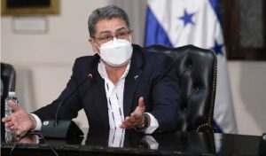 Golpe, al Partido Nacional- revocación de visa a Hernández'