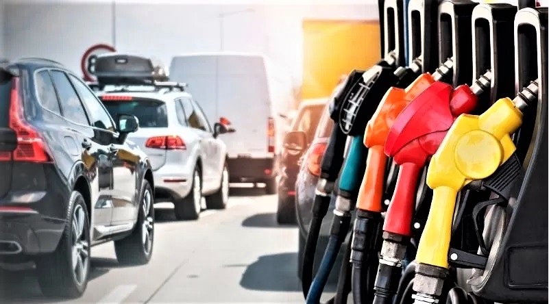 Gasolina súper, aumentó 44 lempiras en 2022'