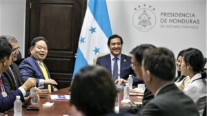 Presidente de Samsung Latinoamérica se reúne con secretario presidencial de Honduras'