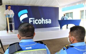 Banco Ficohsa, y' DNT- acuerdan agilizar gestiones de pagos'