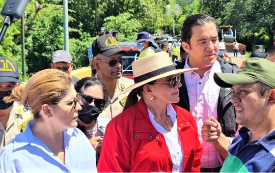 Presidenta Castro, se moviliza a zonas afectadas'