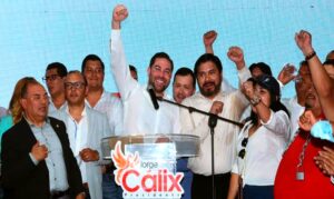 Jorge Cálix recibe apoyo clave de exprecandidato presidencial de Libre