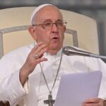 Papa Francisco pide liberación de prisioneros de guerra
